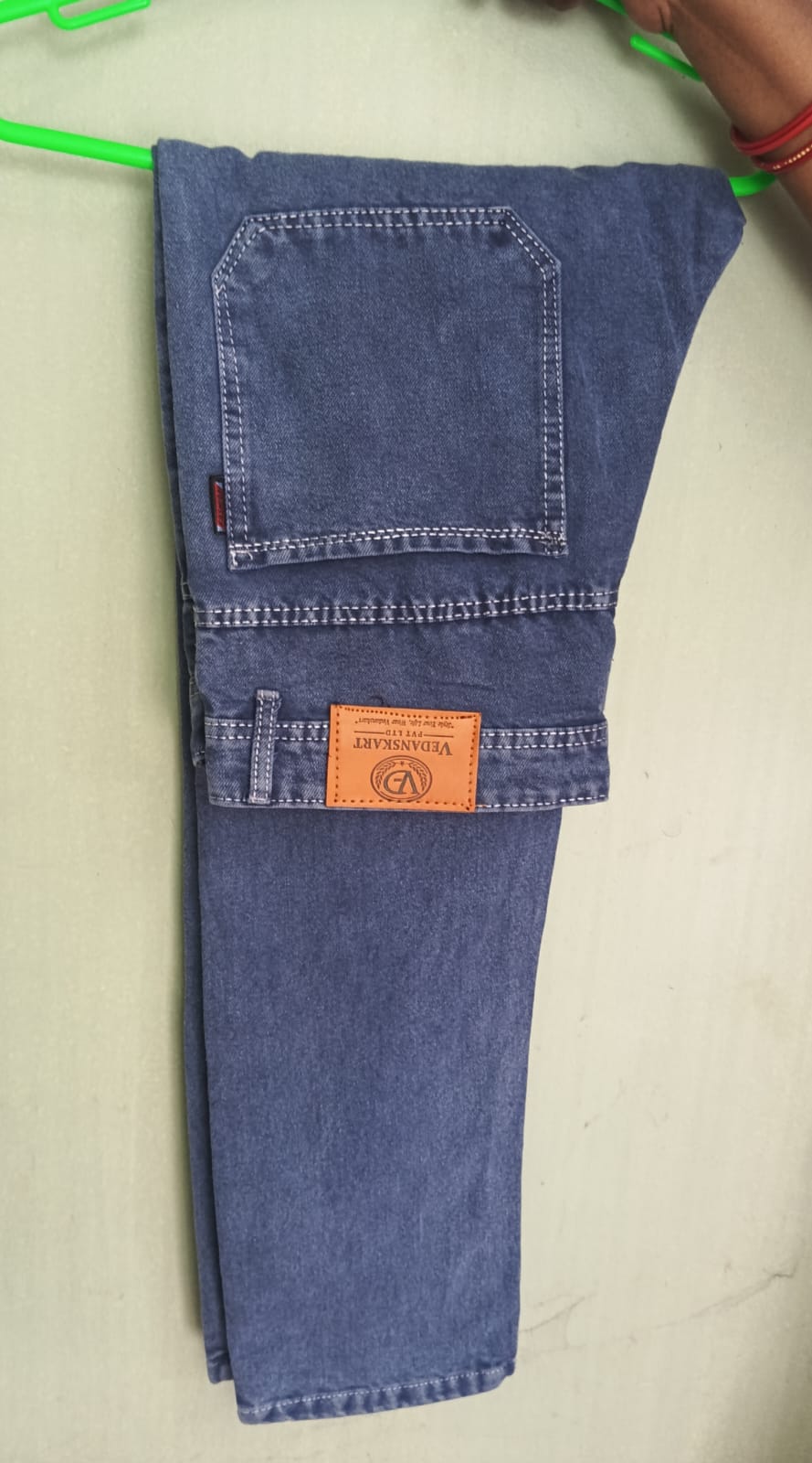 jeans